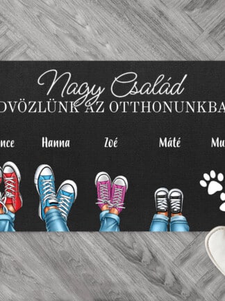 Személyre szabott lábtörlő - Családtagok cipői