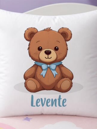 Egyedi párna mintával és névvel